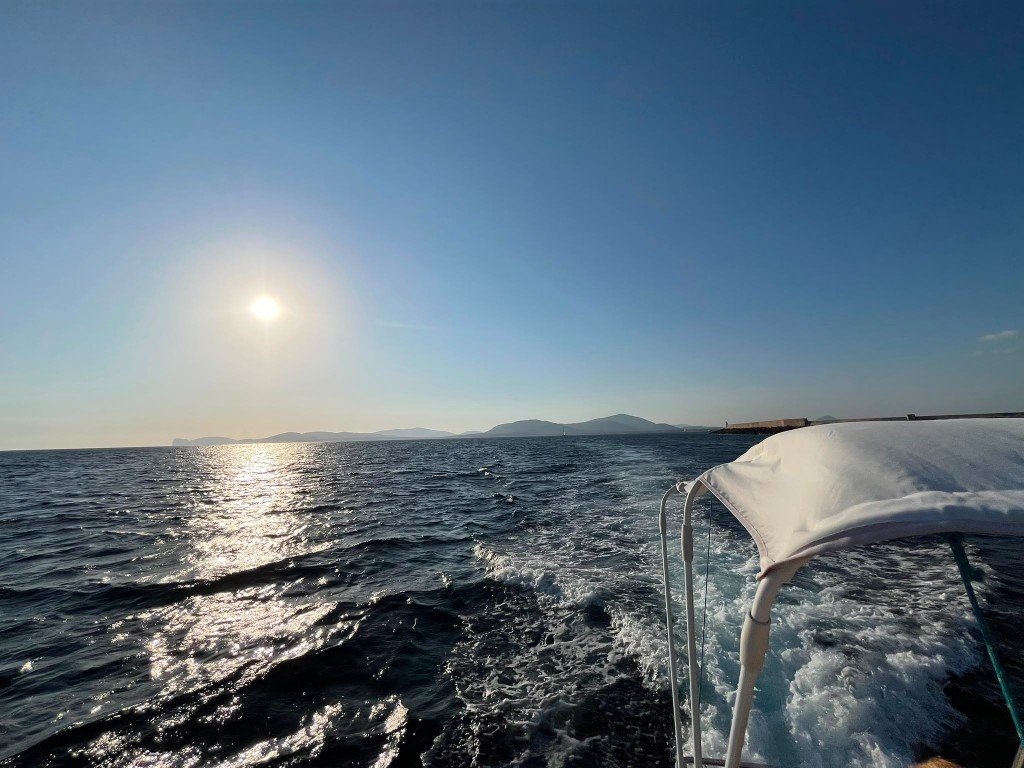 Navigazione lungo la costa di Alghero con GentleMar